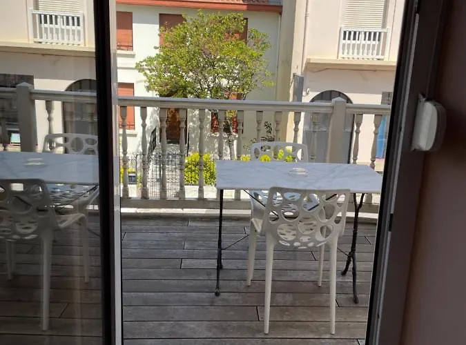 オクソ 3* ビアリッツ