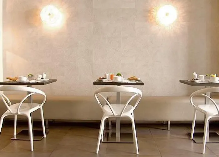 Oxo Отель Биарриц